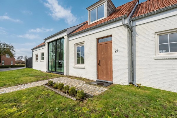 Landelijk wonen in de polder van Sluis